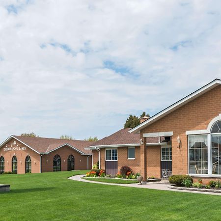 Super 8 By Wyndham Port Elgin Hotel Exterior photo