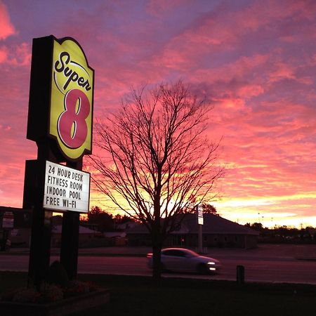Super 8 By Wyndham Port Elgin Hotel Exterior photo