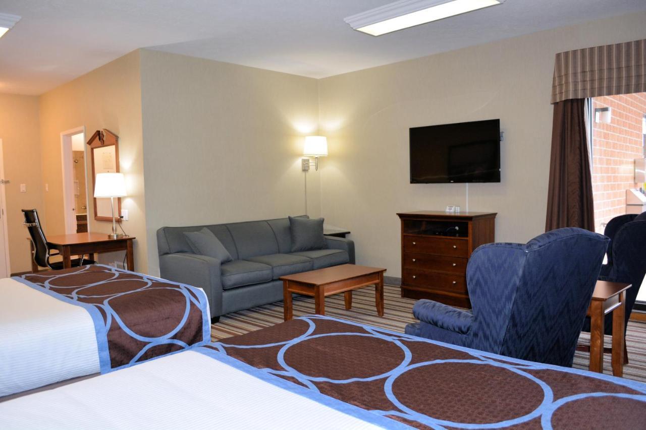 Super 8 By Wyndham Port Elgin Hotel Exterior photo